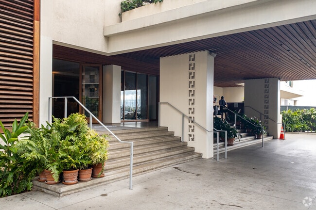 Photo - The Ilikai Residential