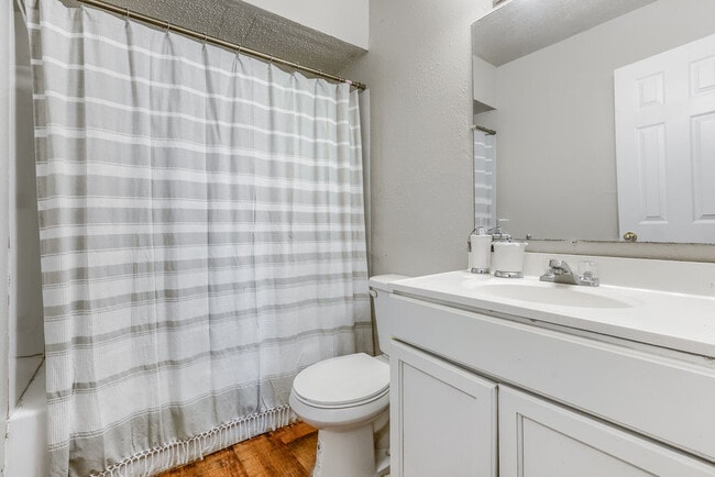 The Residences at Glen Oaks