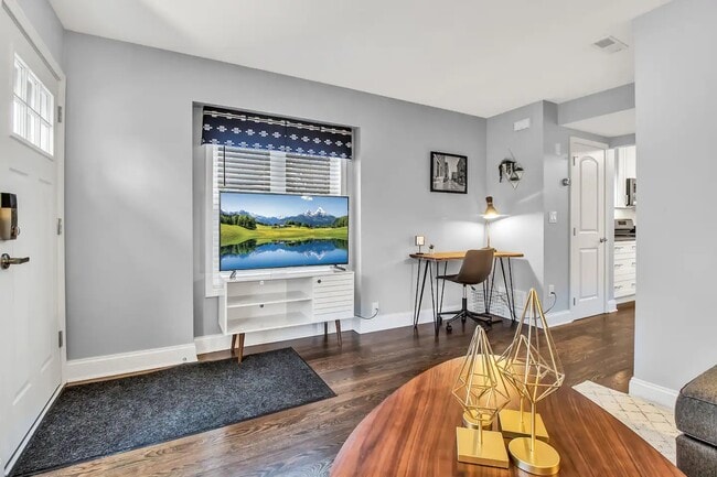 Photo - 351 Connecticut St