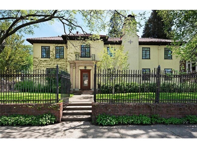 Building Photo - 1769 Dupont Ave S Rental