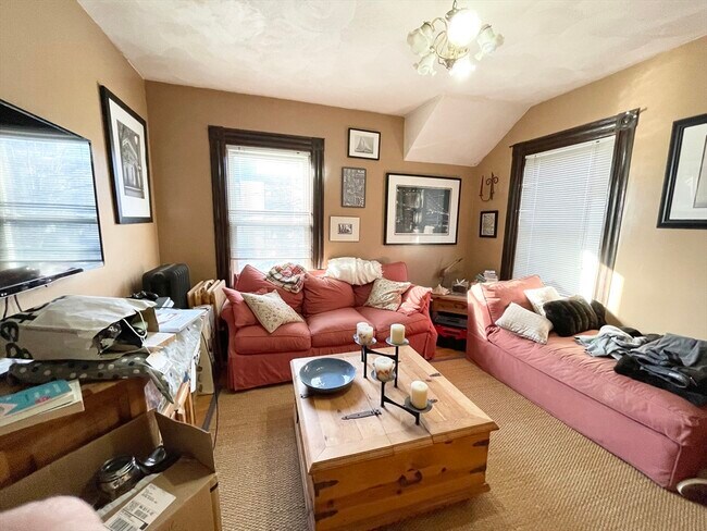 Photo - 112 Allston St Unidad 2