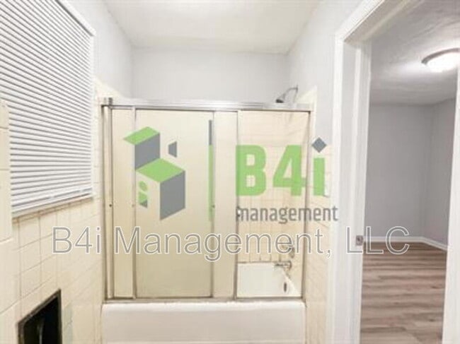 Photo - 355 Liberty Ave