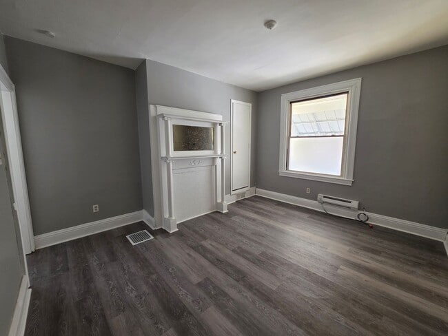 Photo - Spacious 1 bedroom 1 bathroom apartment for rent!