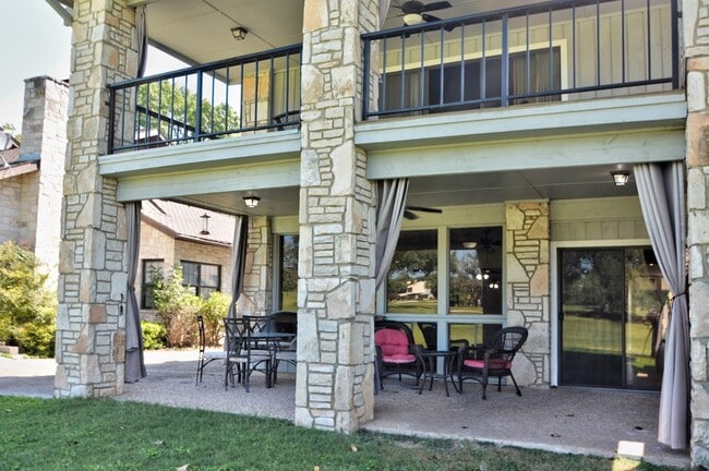 Photo - 701 Oakland Hills Ln