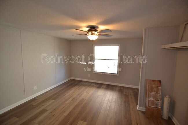 Photo - 11049 Stephens Rd