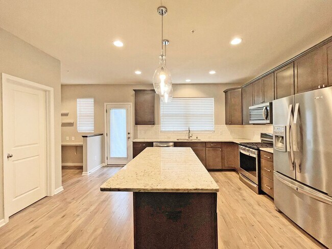 Photo - Like New Trillium Cove Townhome with Prima...