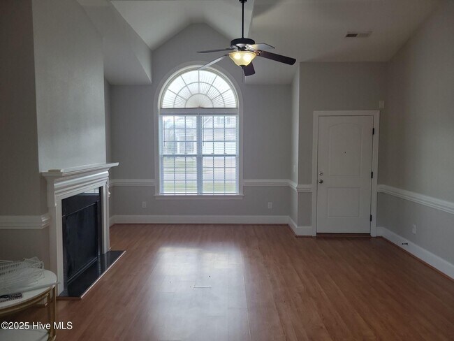 Photo - 2321 Dovedale Dr