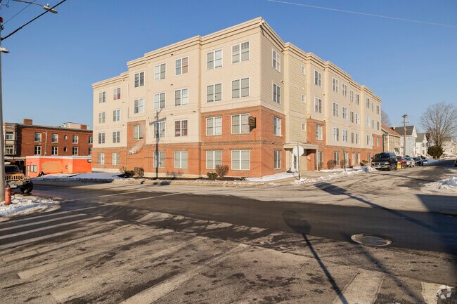 Primary - Auburn Apartments