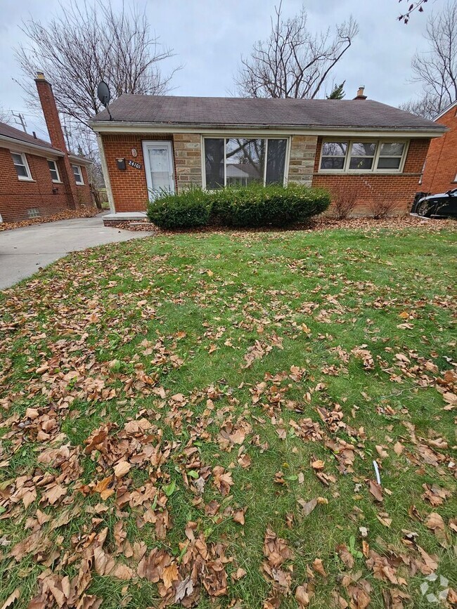 Building Photo - 3bed/2.5bath Brick Ranch with 2 car Garage... Rental