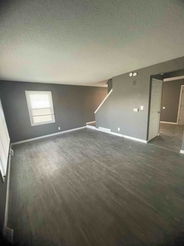 Photo - 203 E 35th St