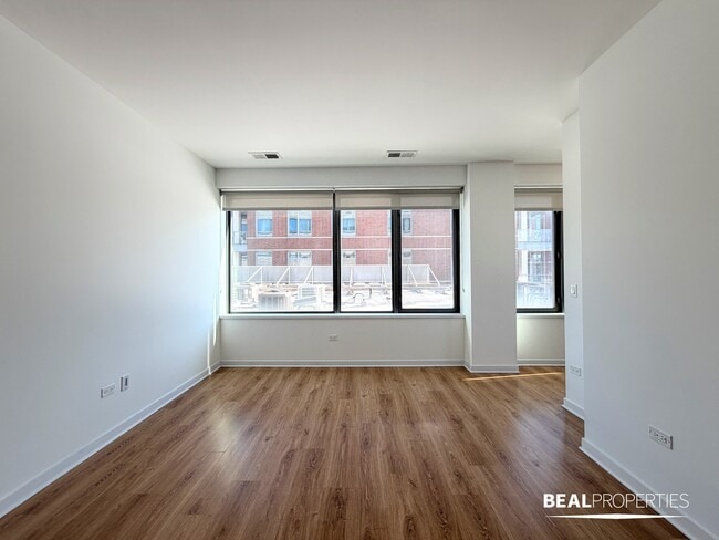 Photo - 548 W Webster Ave