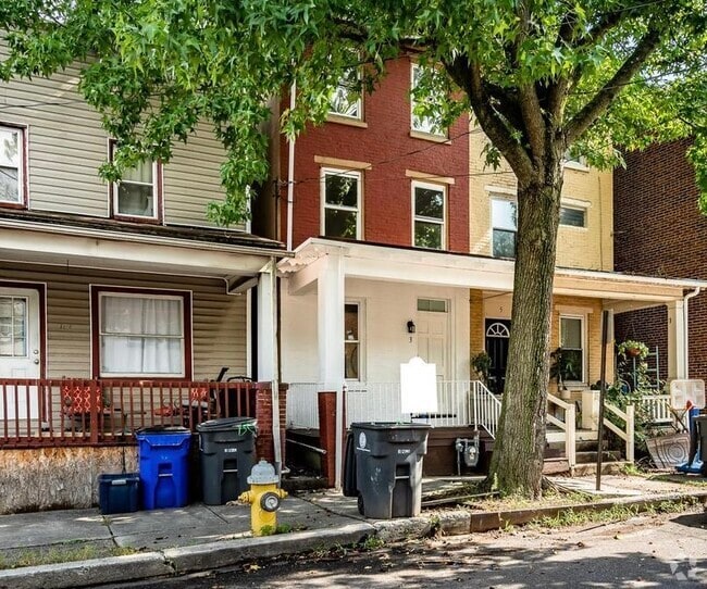 Building Photo - 3 Walnut St Rental