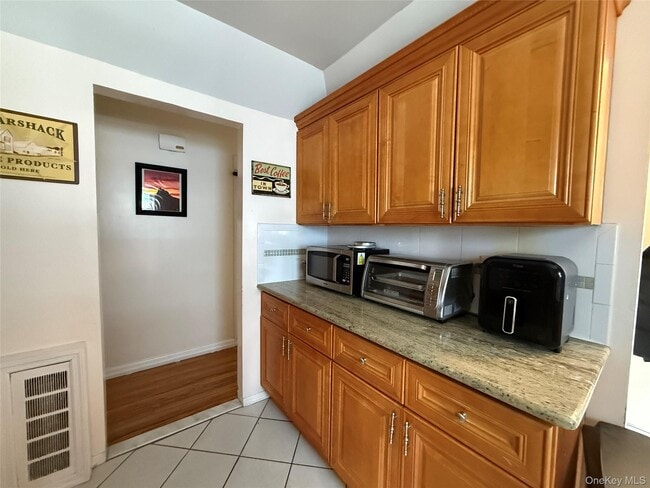 Photo - 525 E Olive St