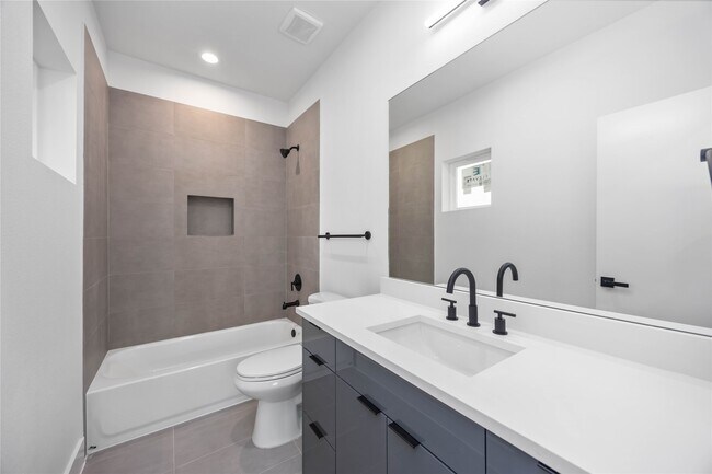Photo - 6735 Peerless St Unidad C