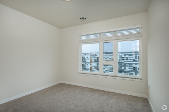 2BR, 2BA - 1,280SF