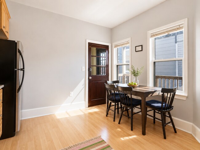 Photo - 192 Tudor St Unit 2