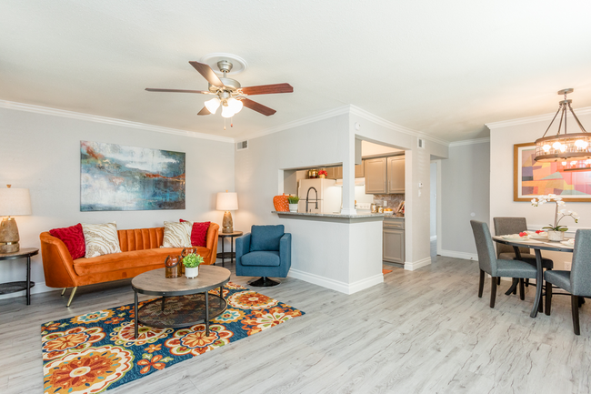Building Photo - Casa Verde Apartments