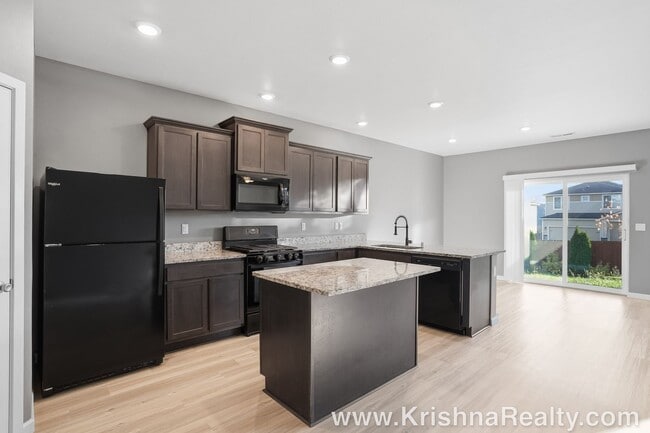 Photo - Lovely 5 BD | 3 BA | Loft | Main-Level Suite | 2,376 SF | Corner Lot | Riverside Estates