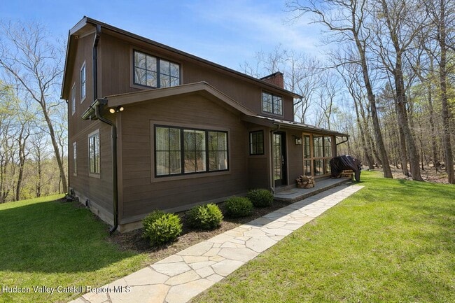 Photo - 25 Boggs Hill Rd