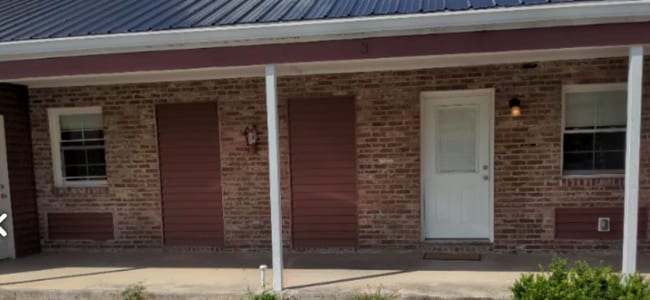 Building Photo - 1421 N Main St Rental