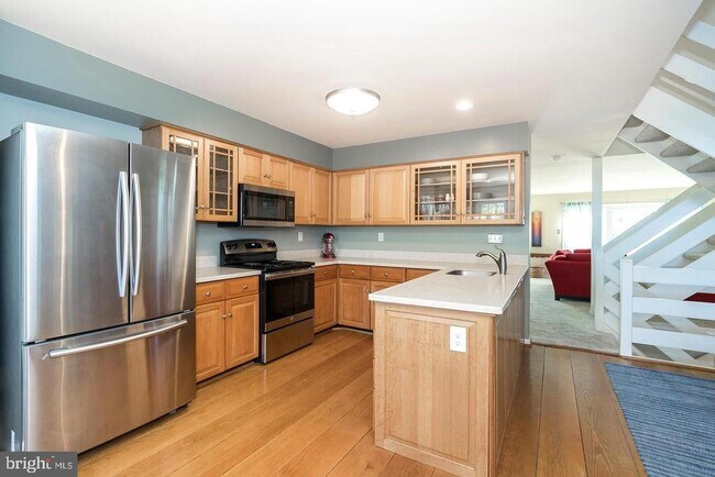 Photo - 311 Whistling Swan Ln