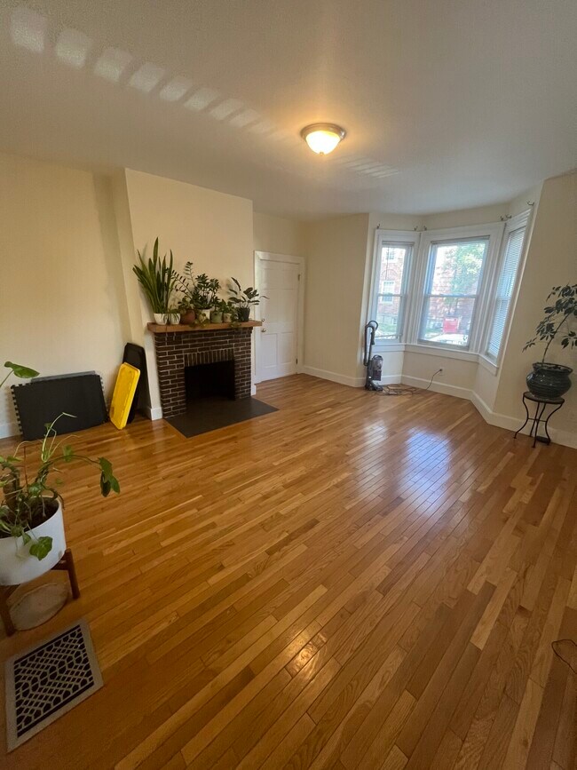 Photo - 11 Irving St