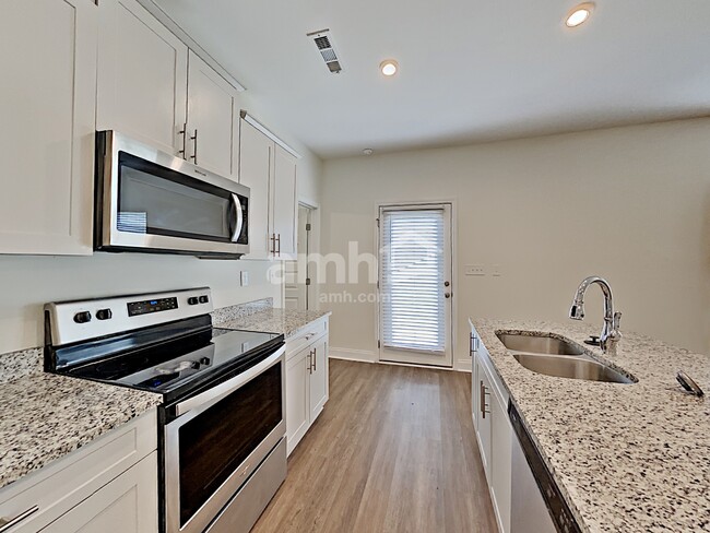 Photo - 5052 Mountain Springs Rd