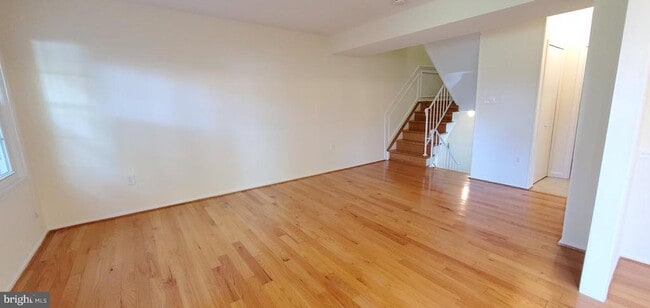 Photo - 972 Paulsboro Dr