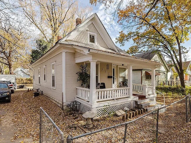 Photo - 2 bed 1 bath Home For Rent