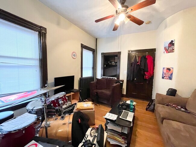 Photo - 112 Allston St Unidad 1