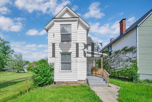 Building Photo - 76 Rodgers Ave