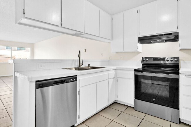 Photo - Great three bedroom townhome in UTC!  Avai...