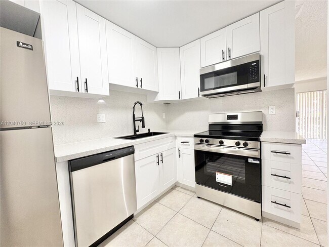 Photo - 104 Gardens Dr Unidad 103