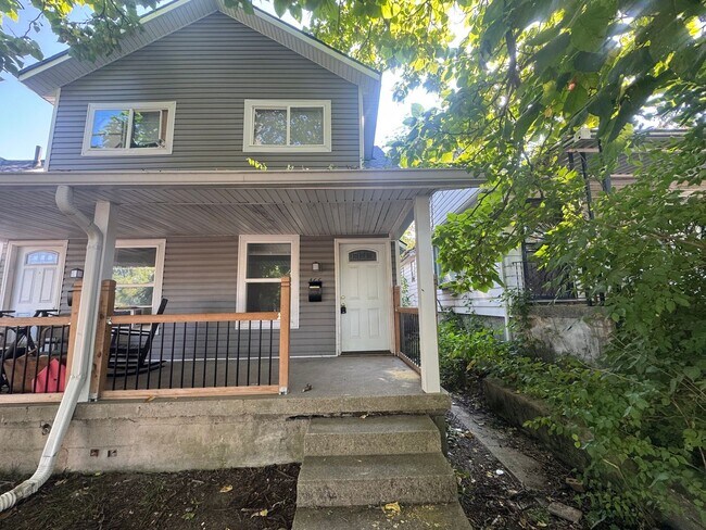 Building Photo - DEA - 464-466 Dearborn Ave. Unit 466