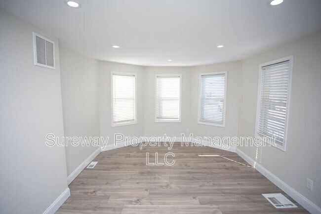 Photo - 200 Chestnut St