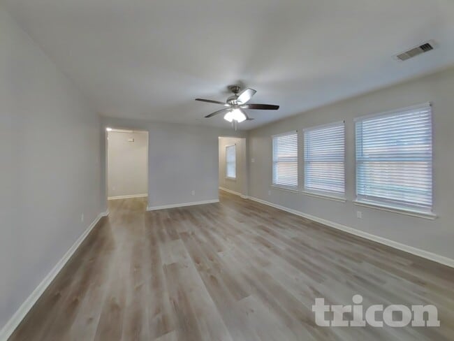 Photo - 6535 Providence View Ln