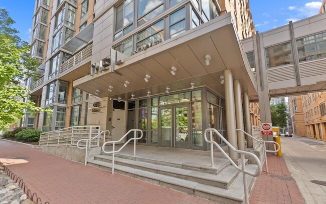 Building Entrance - 440 L St NW Unit 302
