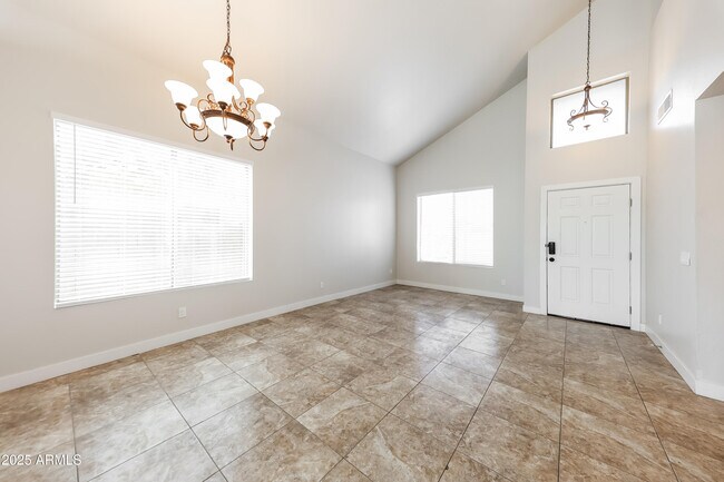 Photo - 5607 S 16th Dr