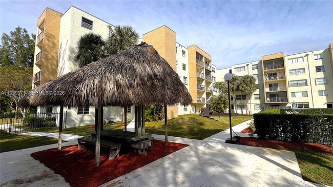 Photo - 14250 SW 62nd St Unit 424