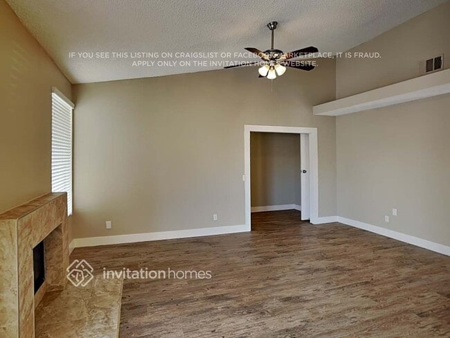 Photo - 1413 Braided Mane Cir