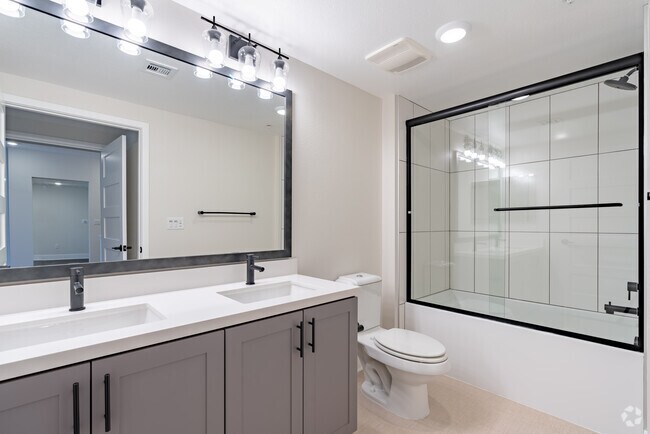 3BR, 2BA - 1,401SF C2