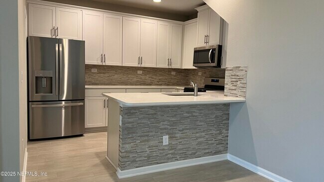 Photo - 742 Cherry Elm Dr
