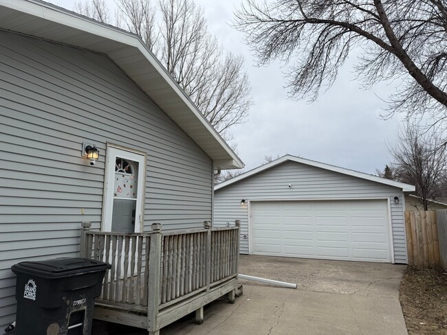 Photo - 4811 6th Ave N