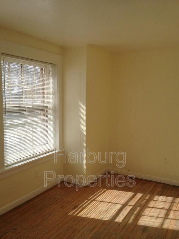 Photo - 852 Garfield Ave