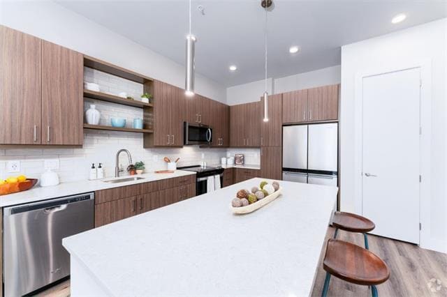 Building Photo - 1005 11th St Unit B10 Rental