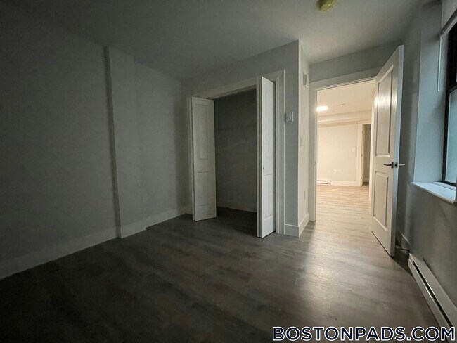 Photo - 81 Park Dr Unit B