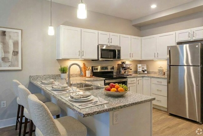 Photo - Heritage Square