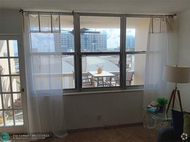 Building Photo - 305 N Pompano Beach Blvd Unit 706 Rental