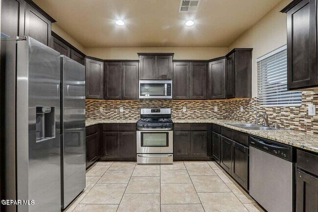 Photo - 12445 Chamberlain Dr