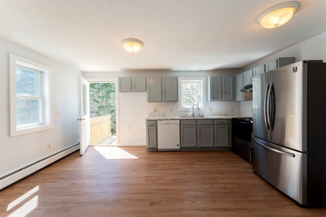 Photo - 7 Colby Way Unit A